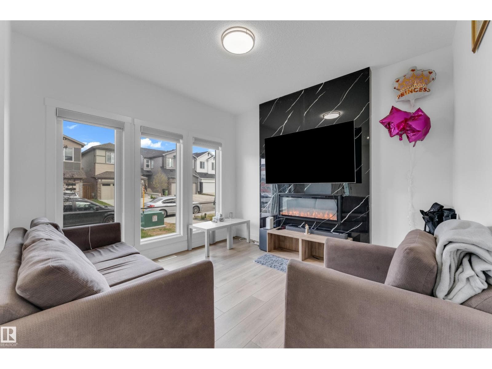 432 29 ST SW — photo 5