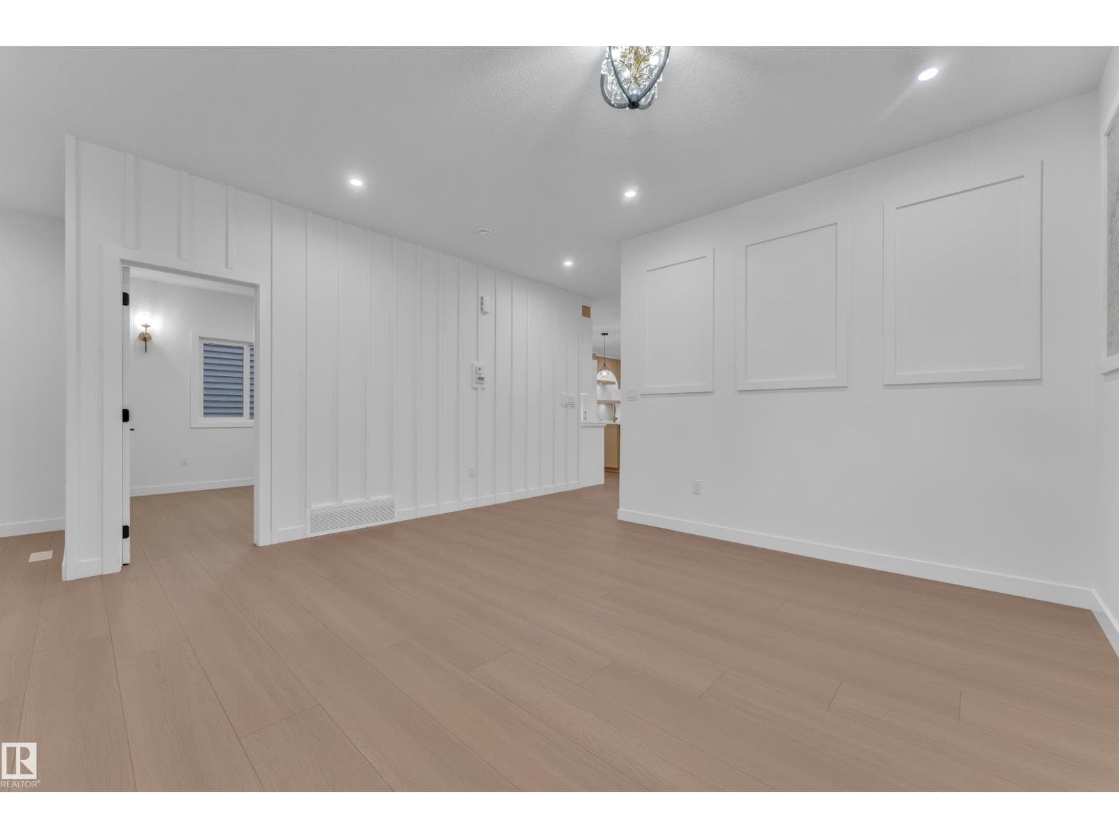 2824 194 ST NW — photo 3