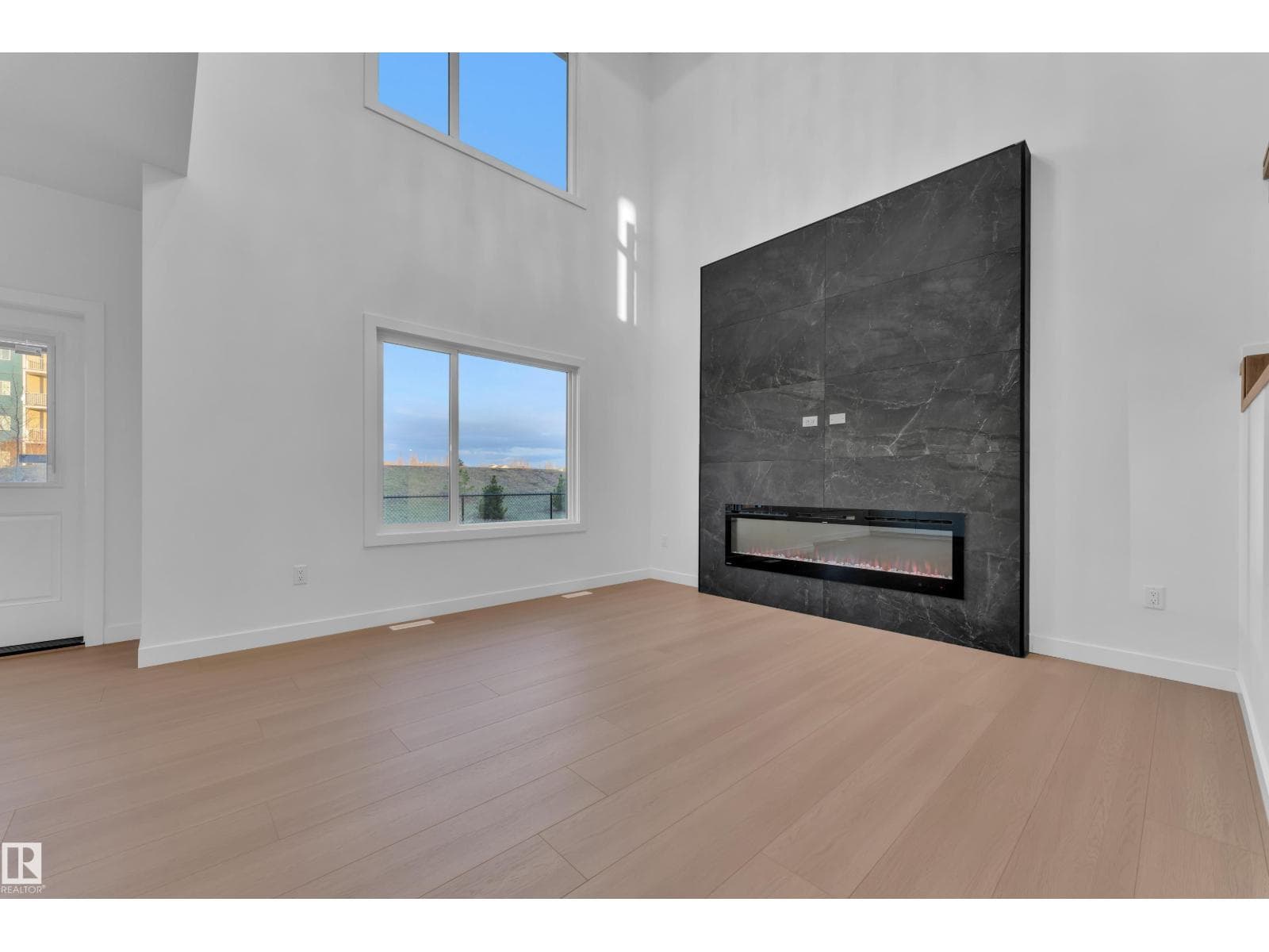 2824 194 ST NW — photo 5