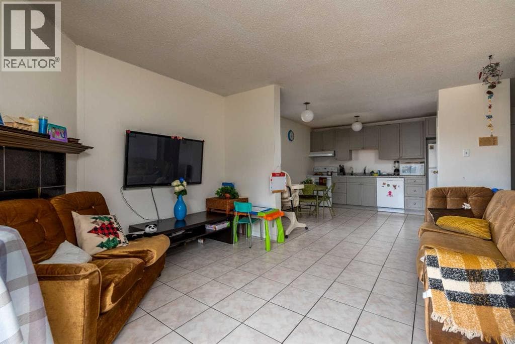 109B, 3007 57A Ave — photo 4