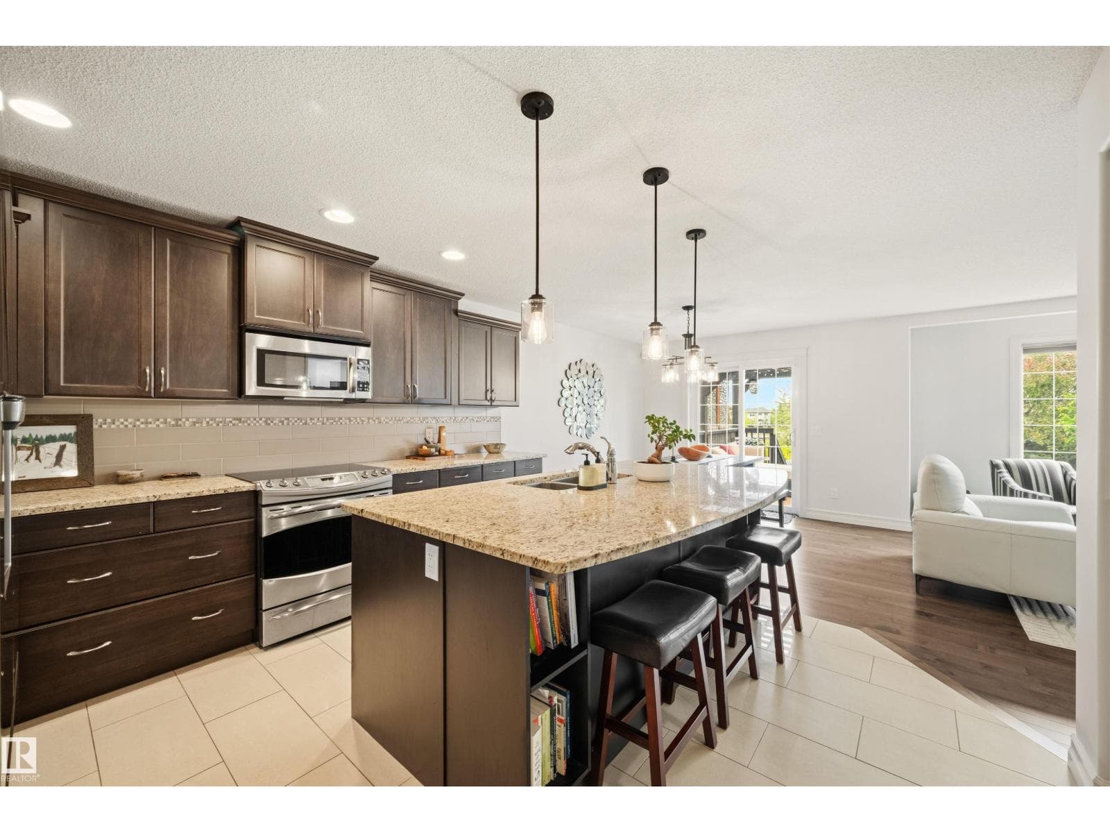 525 173A ST SW — photo 4