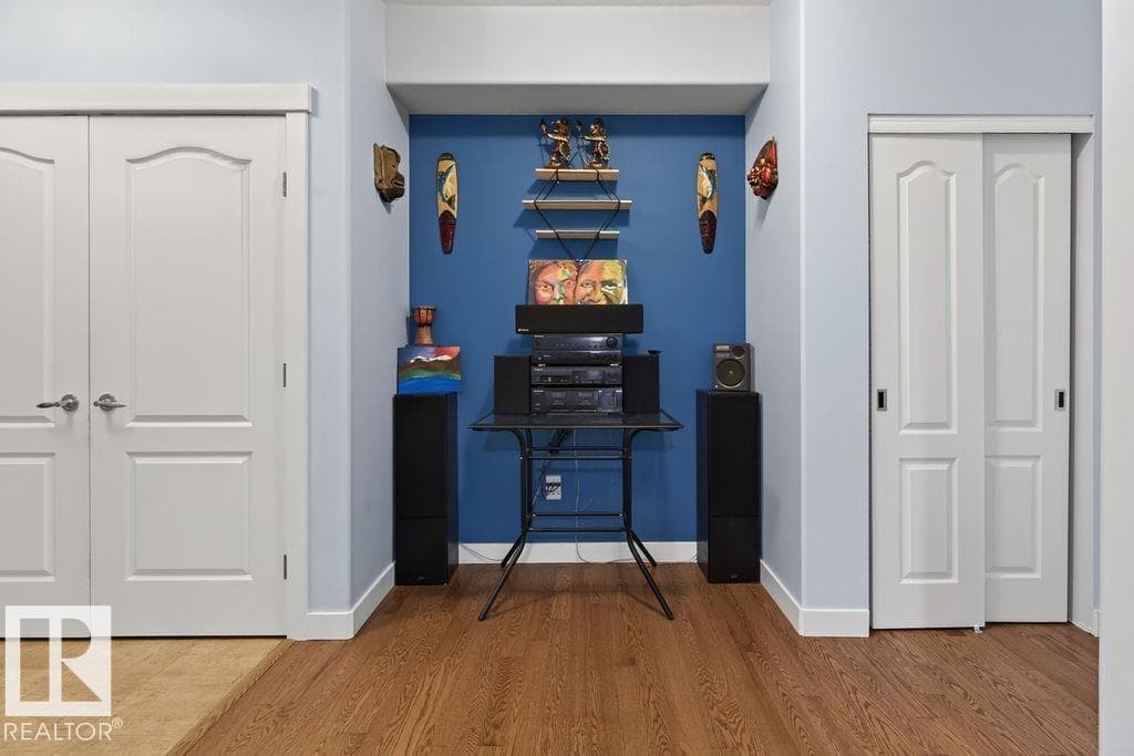 #106 1406 HODGSON WY NW — photo 2