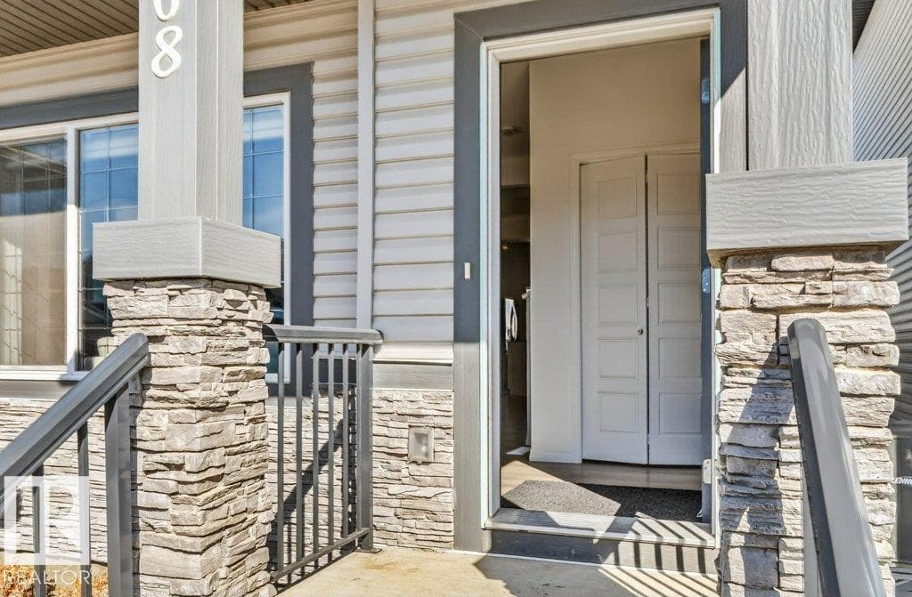 3708 42 AV — photo 4