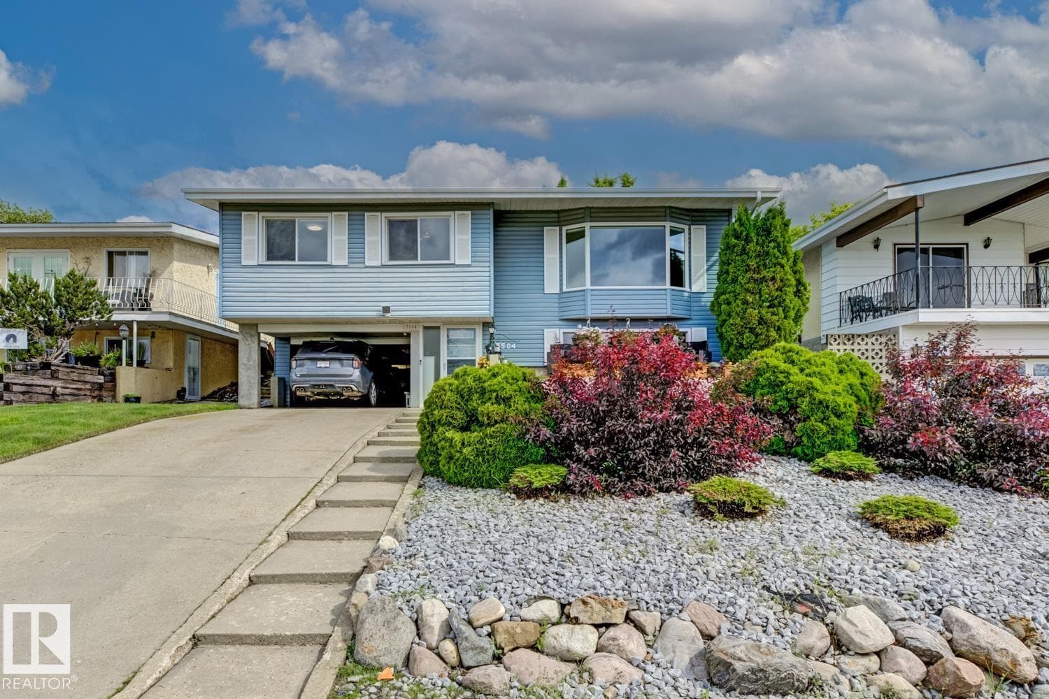 3504 102 AV NW
