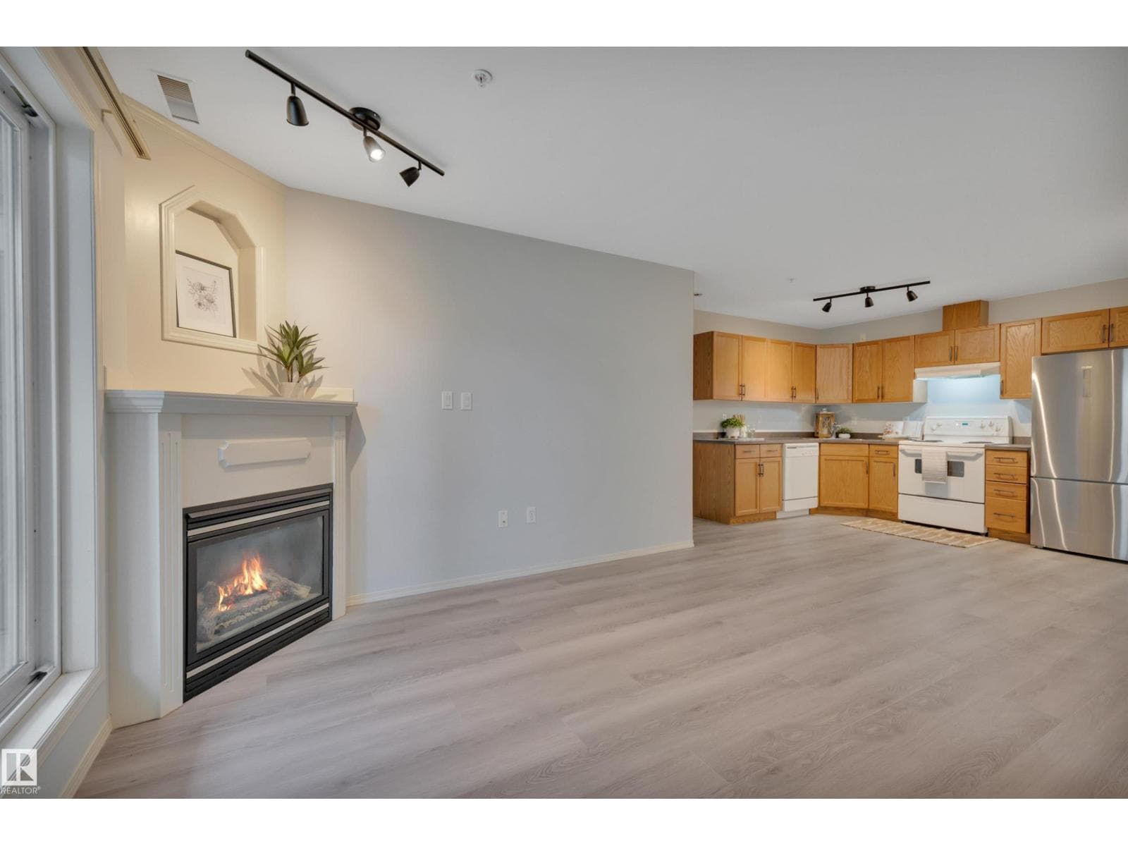 #103 279 SUDER GREENS DR NW — photo 5
