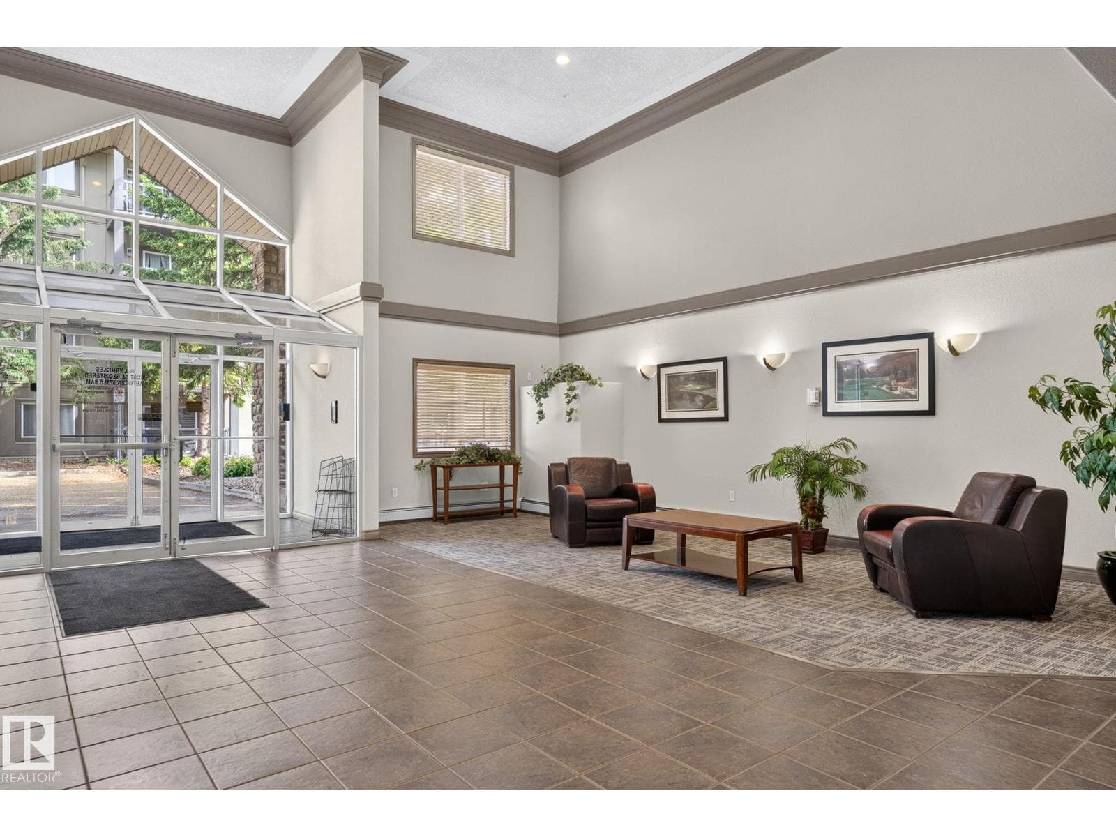 #122 279 SUDER GREENS DR NW — photo 4