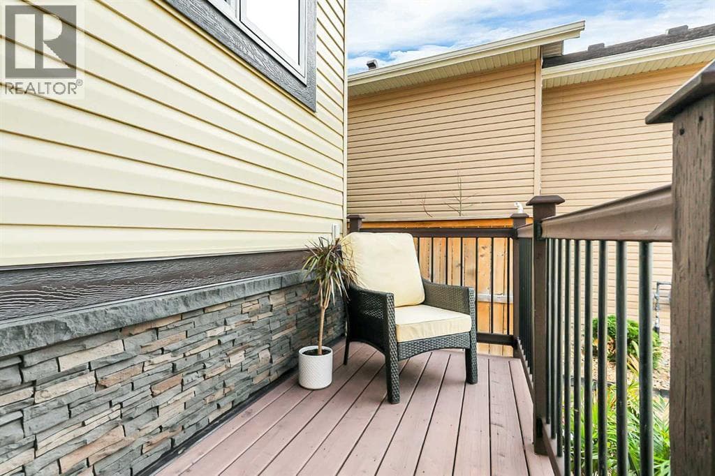 46 Mackenzie Crescent — photo 3