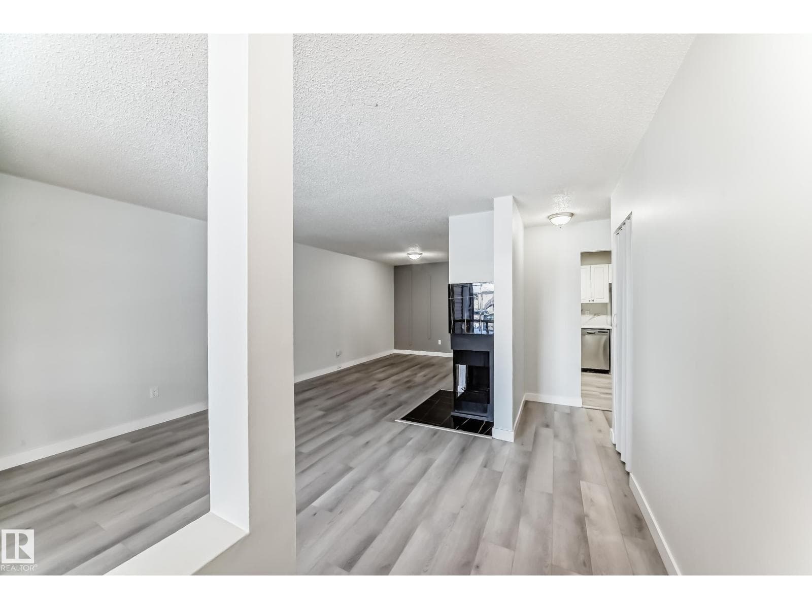 #23 1503 MILL WOODS RD E NW — photo 3