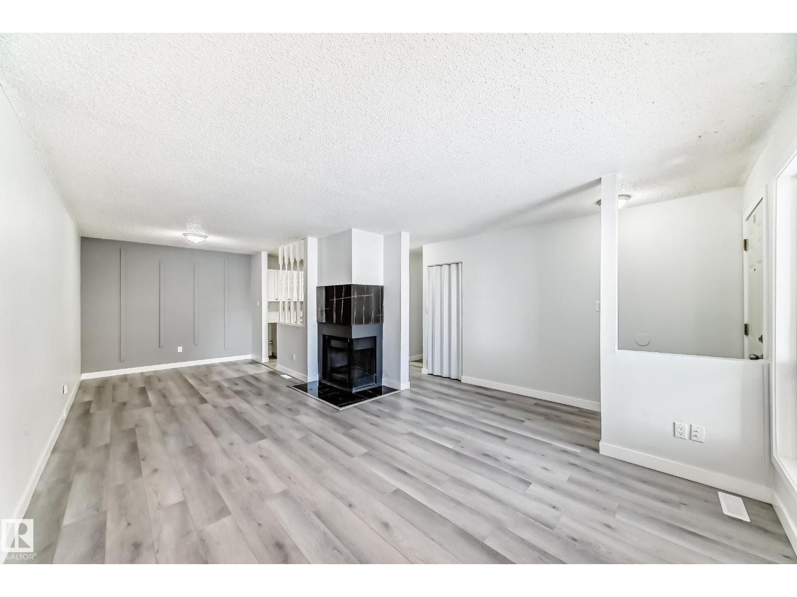 #23 1503 MILL WOODS RD E NW — photo 4