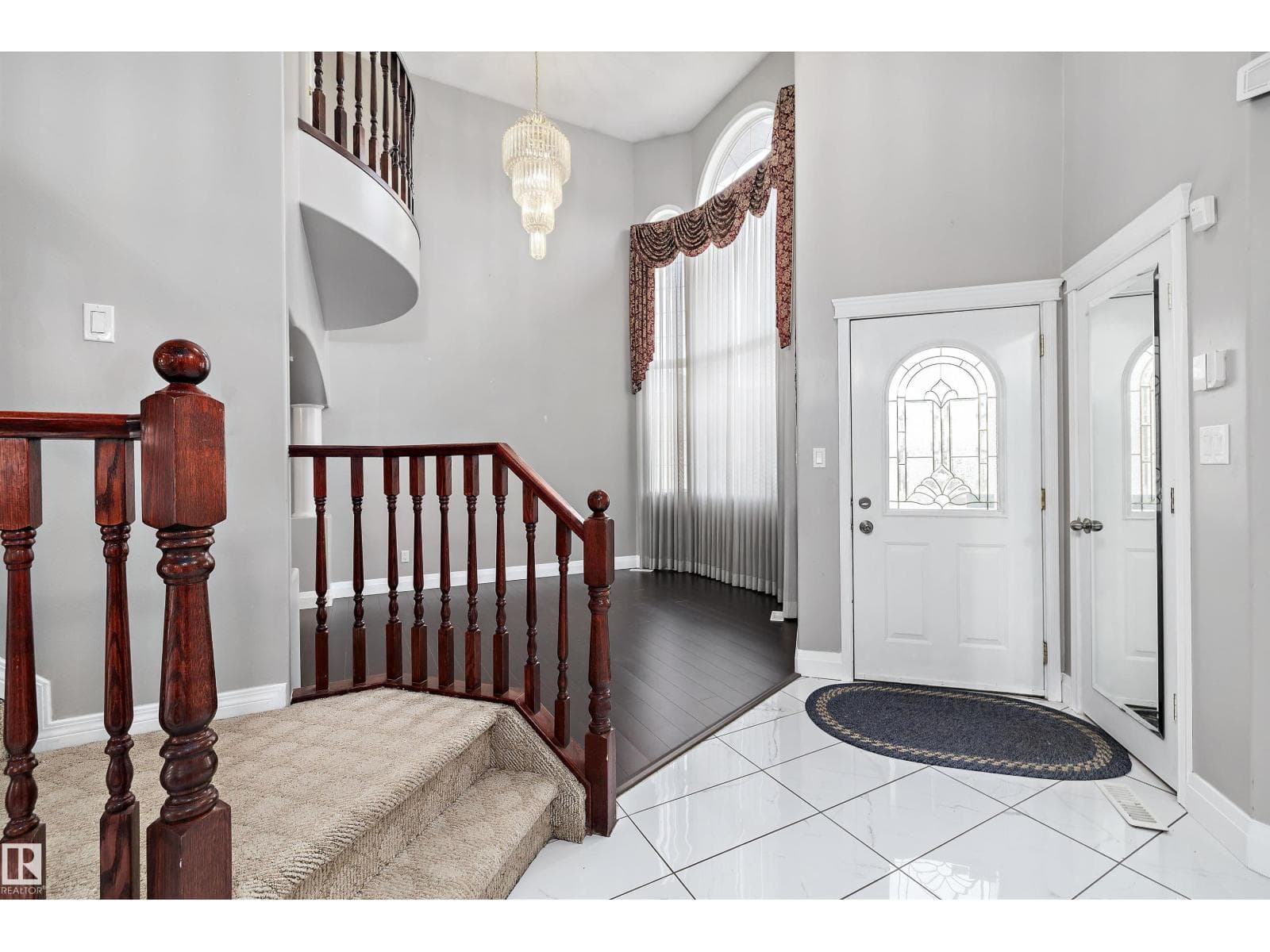 4831 154 AV NW — photo 3