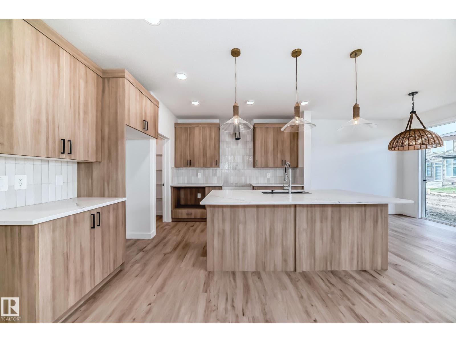8255 Kiriak LO SW — photo 3