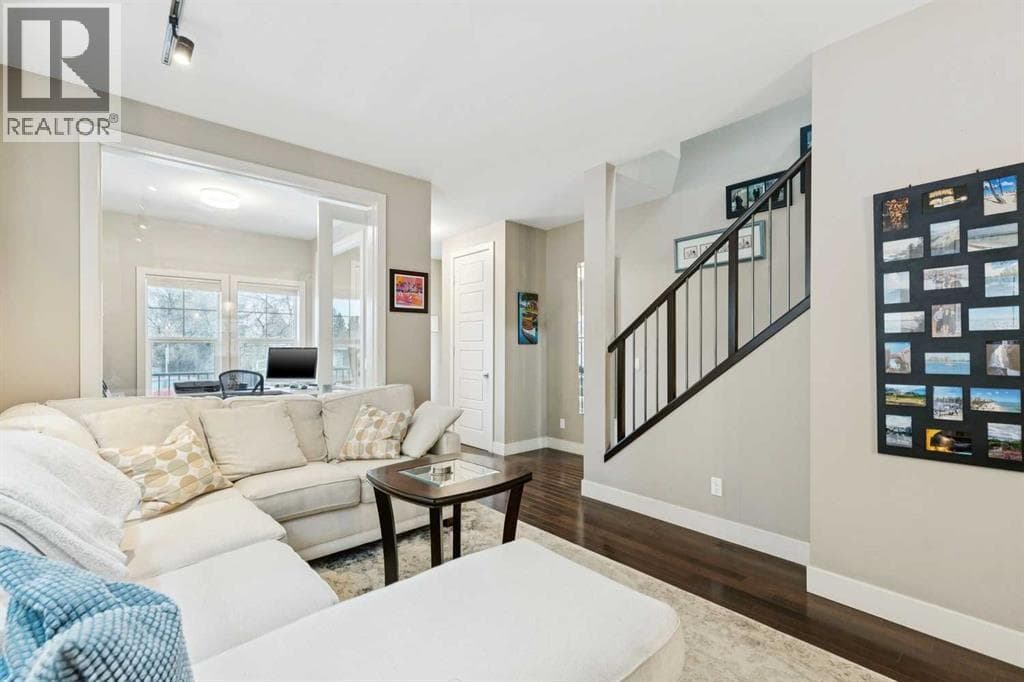 2231 26 Avenue SW — photo 4