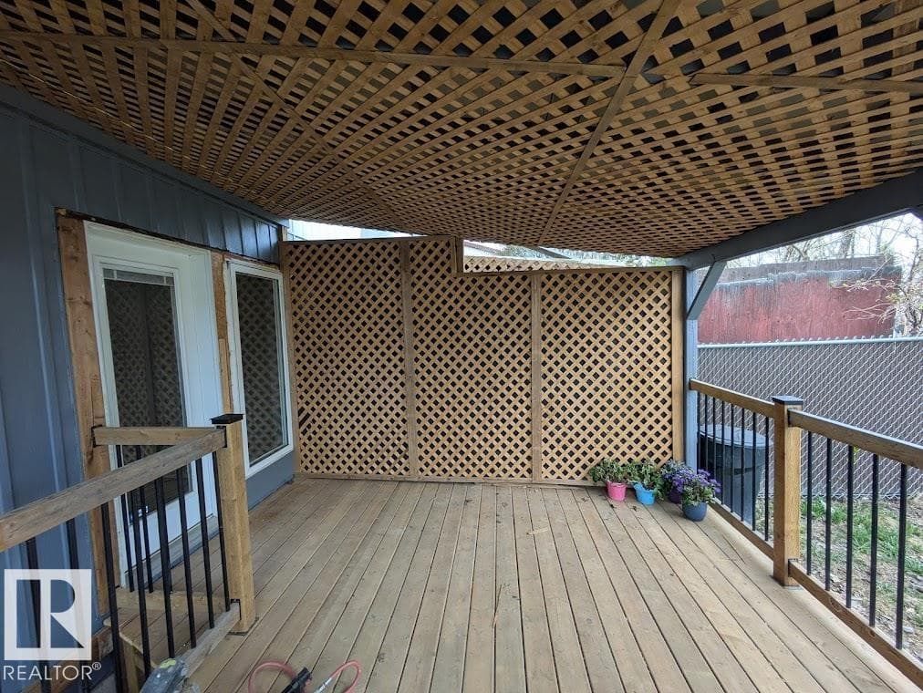 703 GRANDIN DR — photo 3