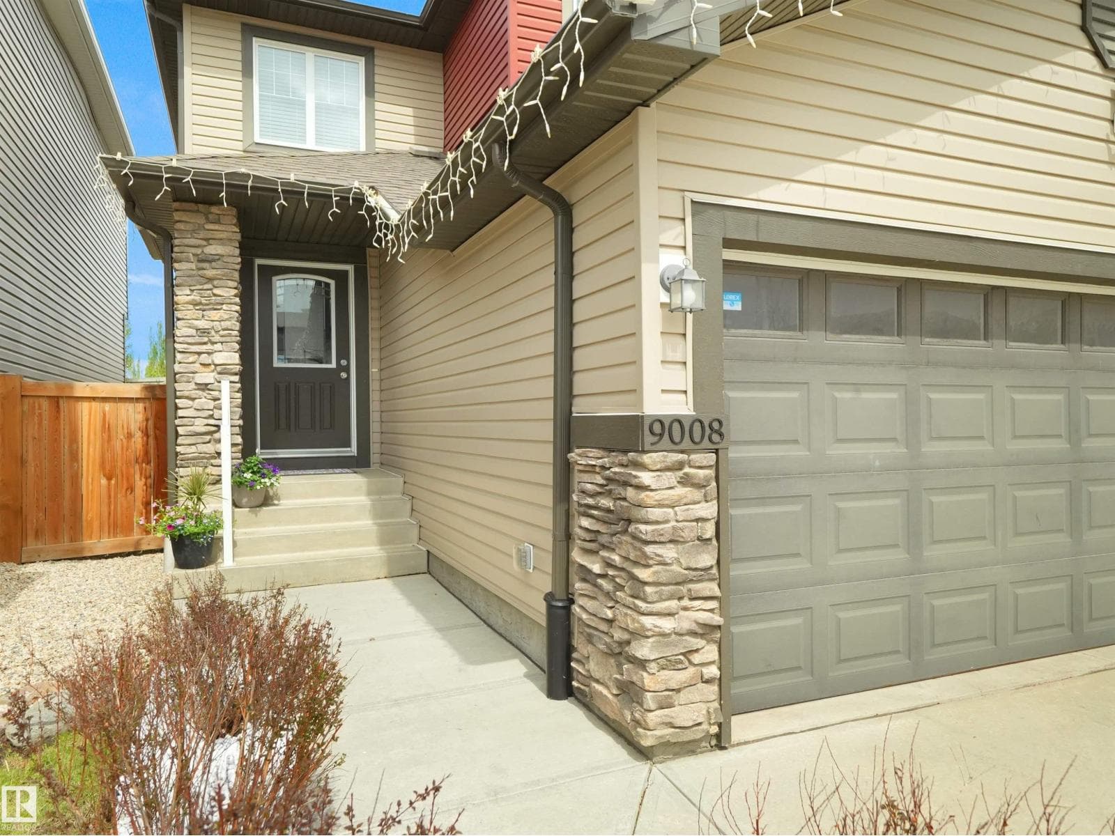 9008 COOPER LINK LI SW — photo 3