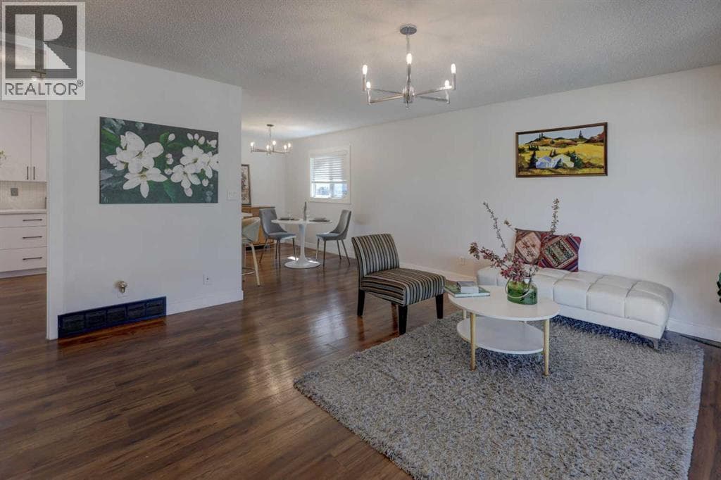 460 Parkridge Crescent SE — photo 3