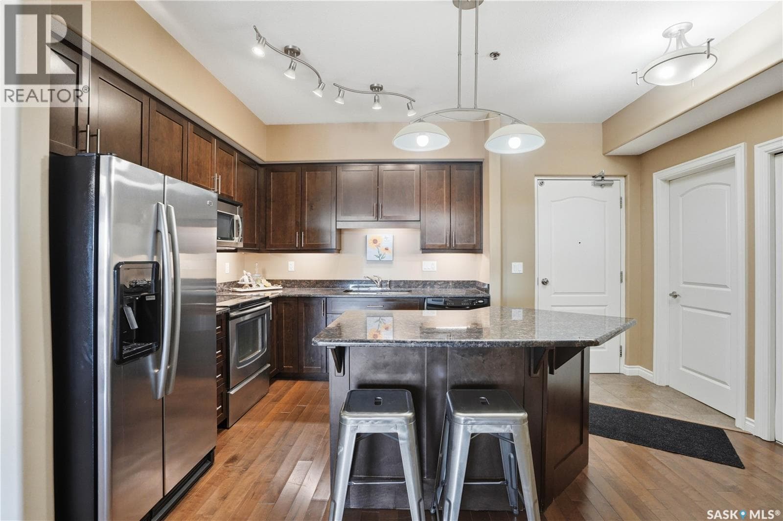 311 227 Pinehouse DRIVE — photo 5