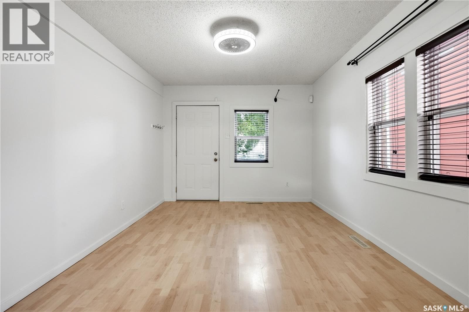 2509 McDonald STREET — photo 3