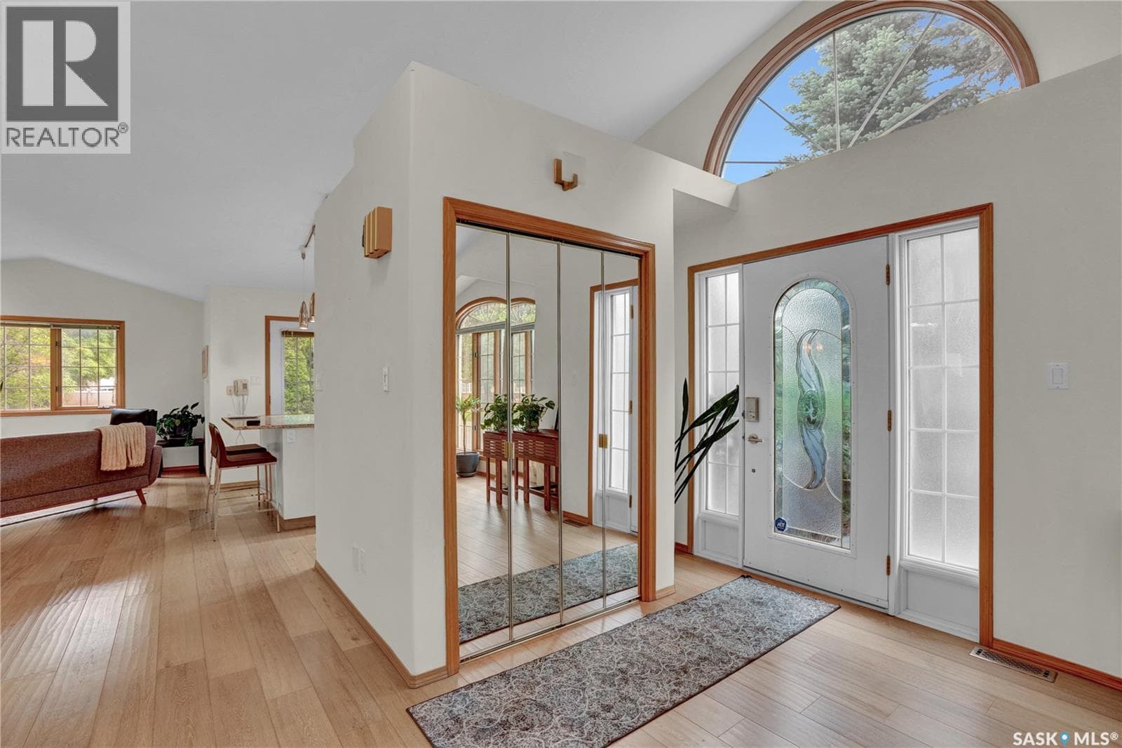 3328 Lakeshore COURT — photo 4