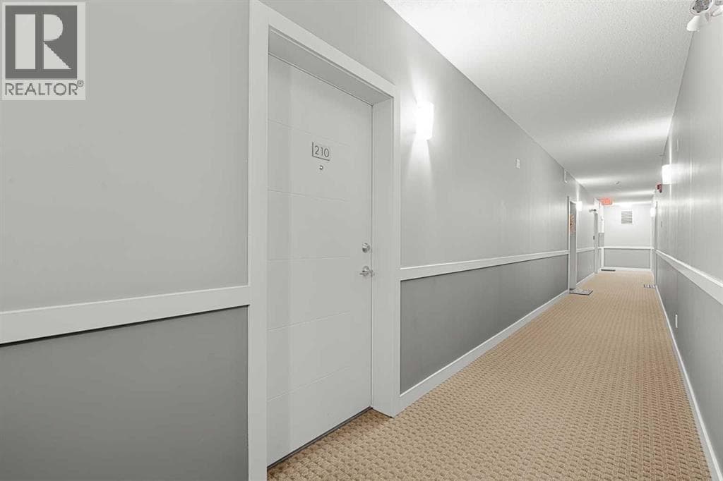 210, 20 Sage Hill Terrace NW — photo 2