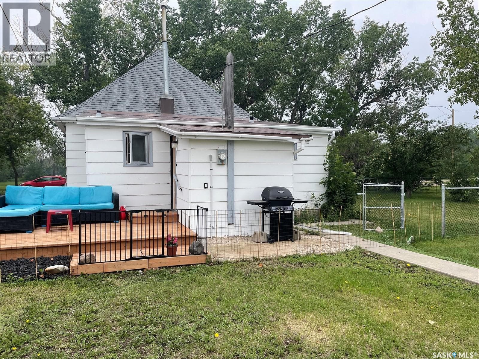 215 Kerry STREET — photo 4