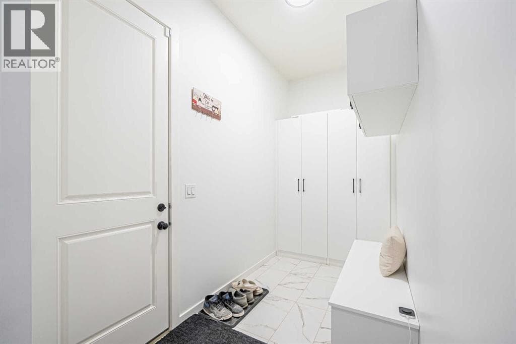 2325 Lancaster Heights SE — photo 5