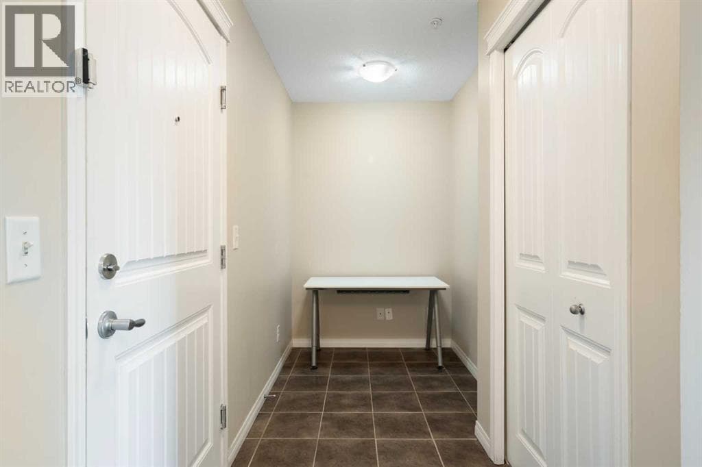 4314, 31 Country Village Manor NE — photo 2