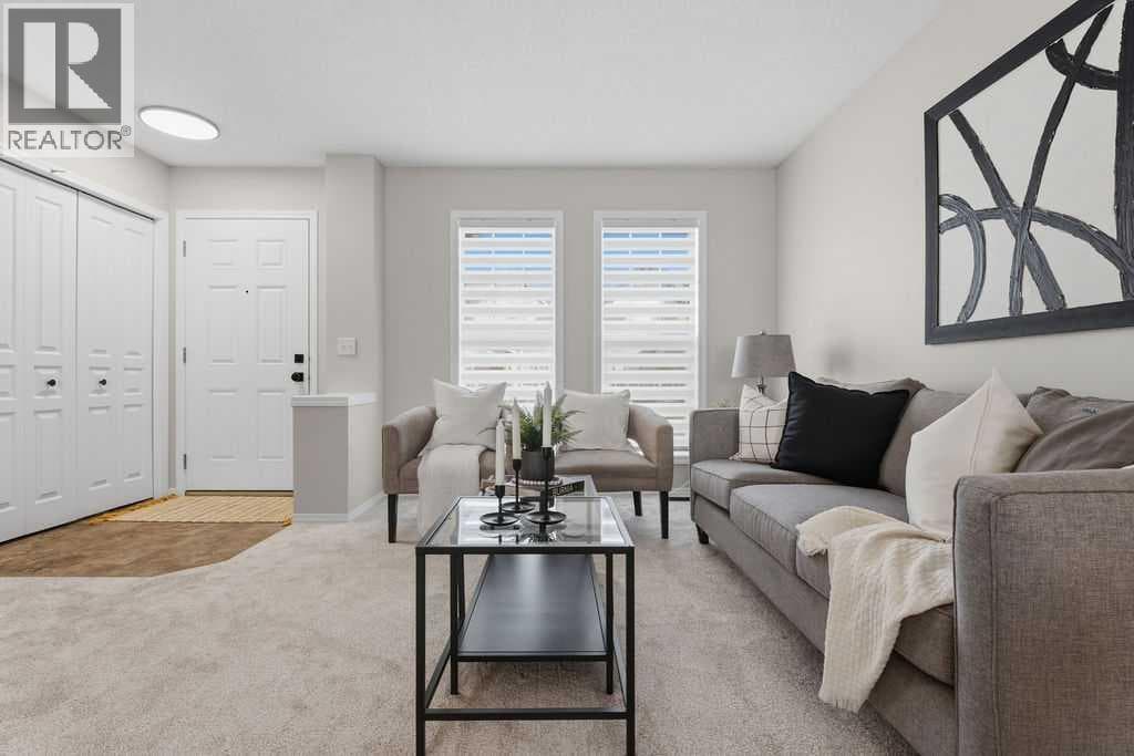 115 Elgin Meadows View SE — photo 3