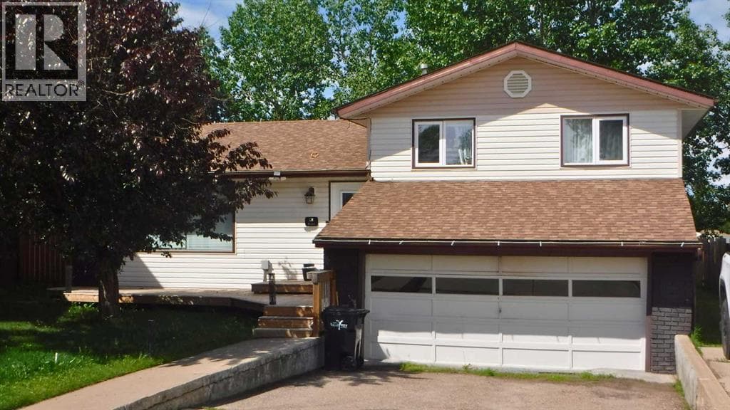5404 46 Street — photo 2