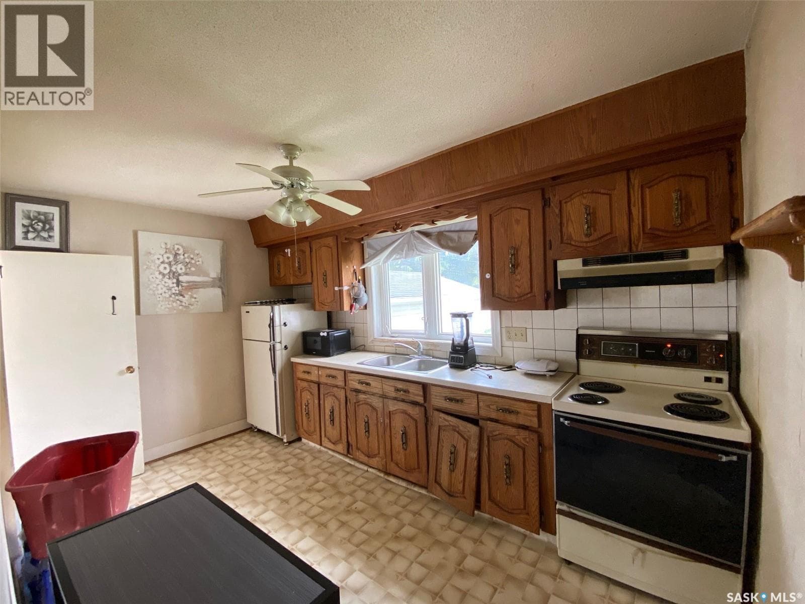 216 Maple AVENUE — photo 5
