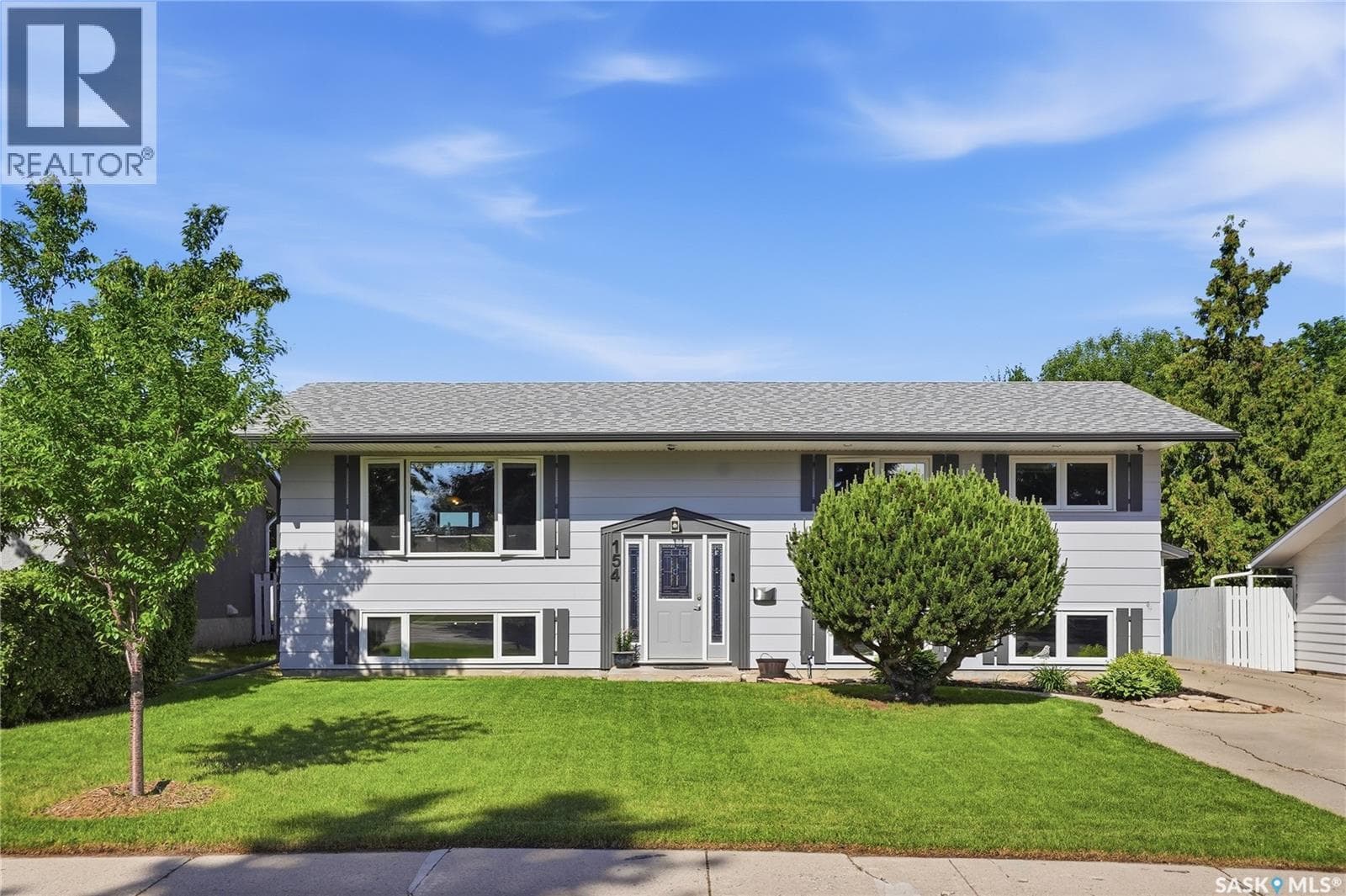 154 Mount Allison CRESCENT