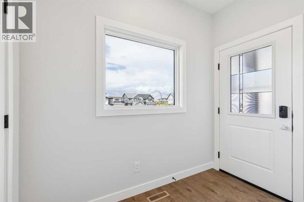 35 Creekside Rise SW — photo 3