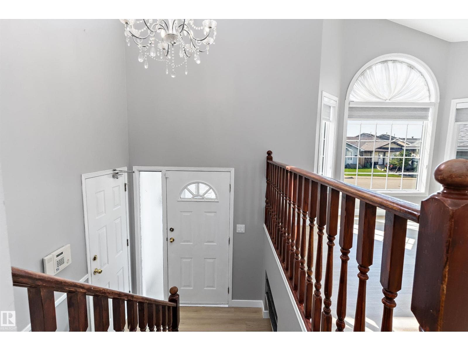 14707 33 ST NW — photo 3