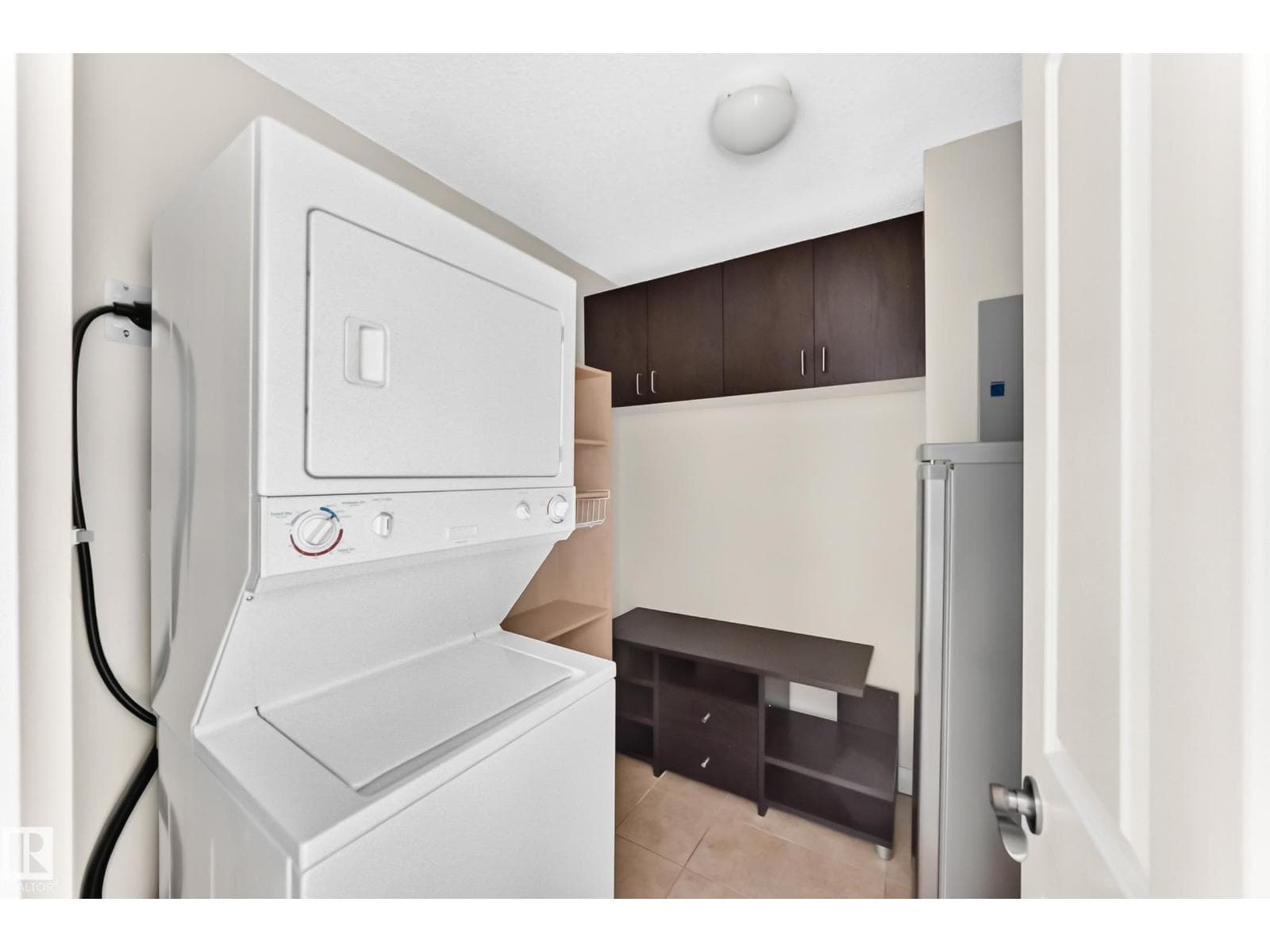 #422 15499 CASTLE DOWNS RD NW — photo 2