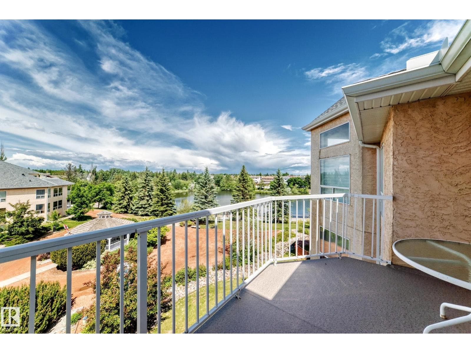 #422 15499 CASTLE DOWNS RD NW — photo 3