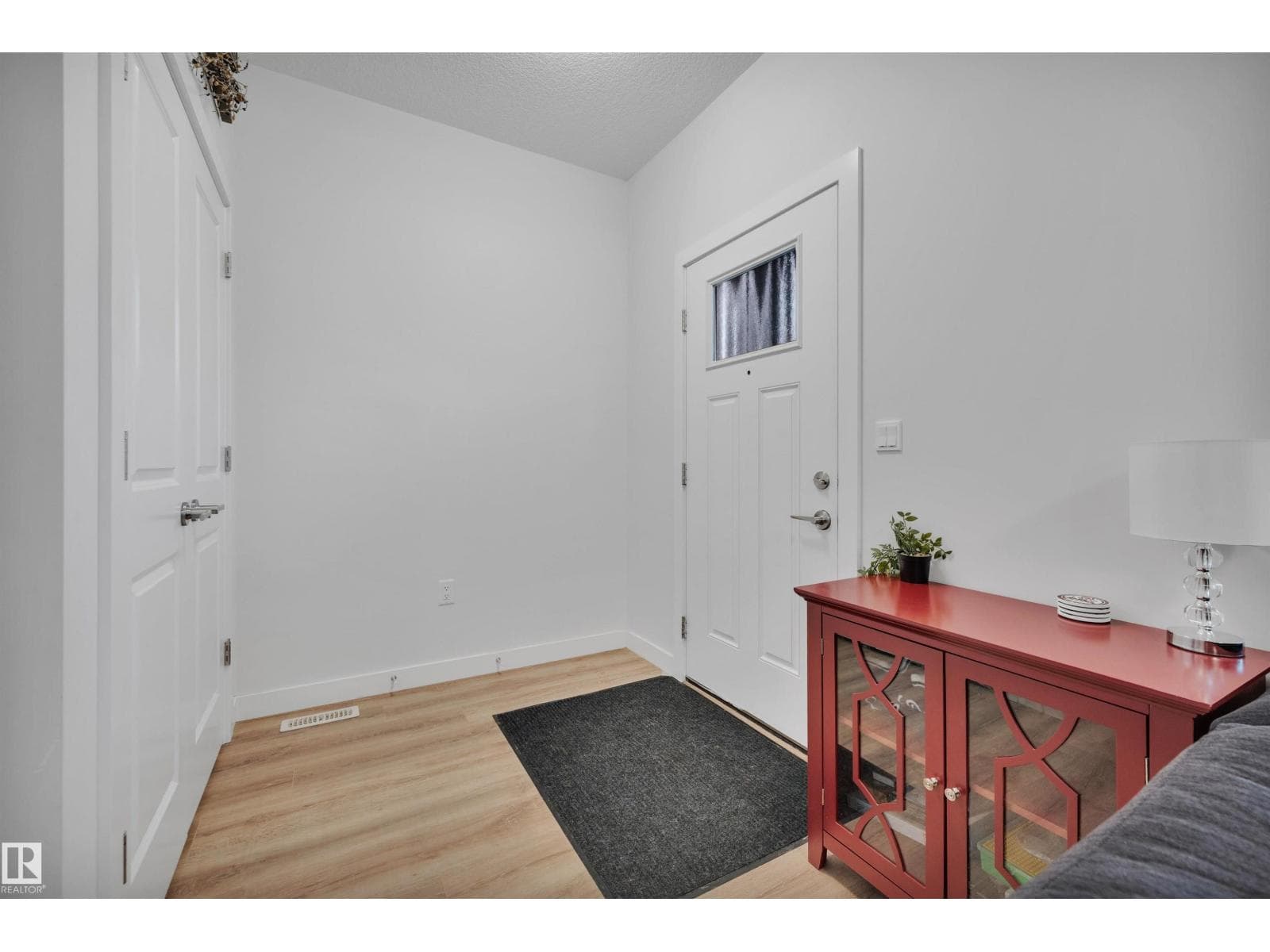 417 Boreal DR — photo 5