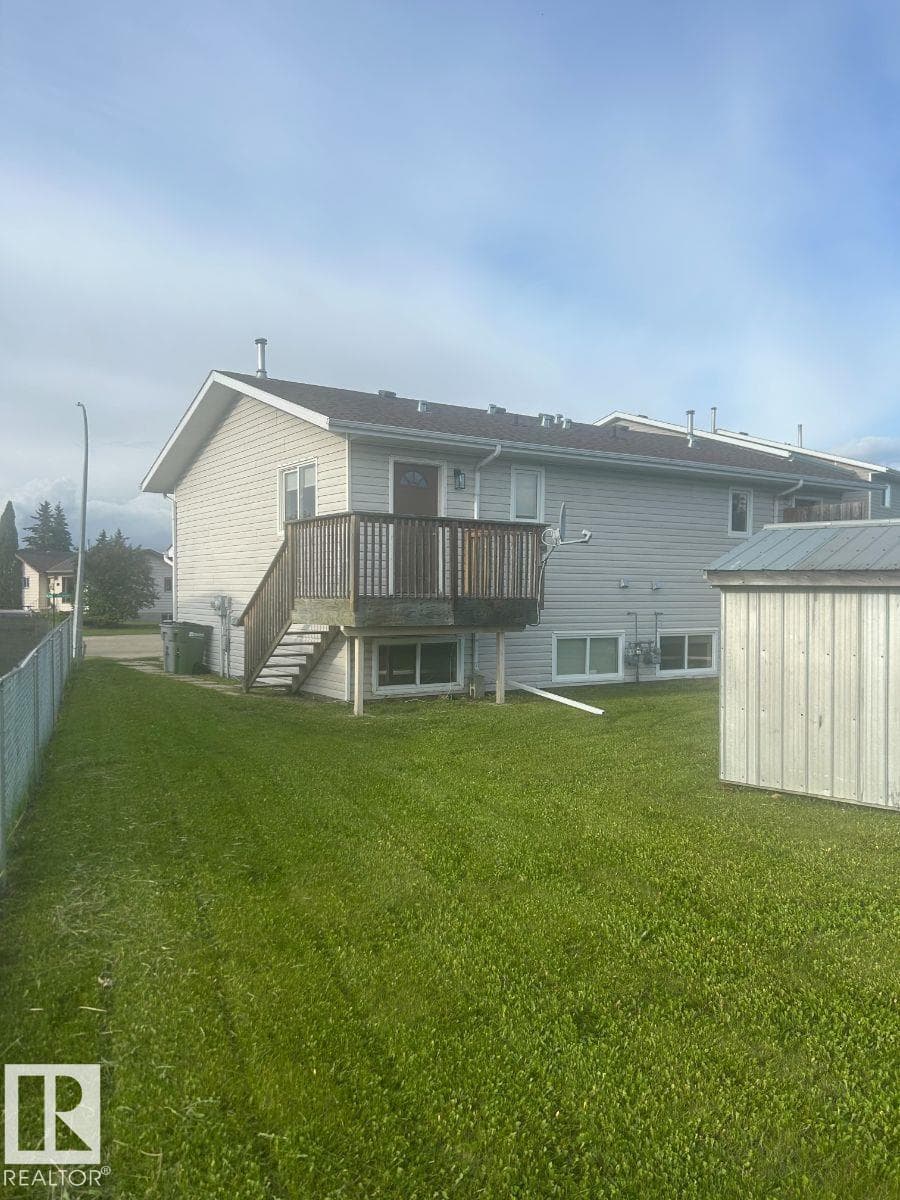 10503A 109 ST — photo 3