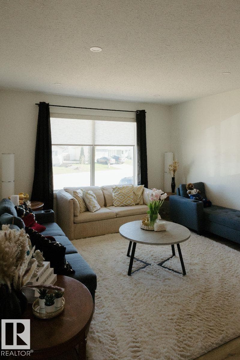 10503A 109 ST — photo 4