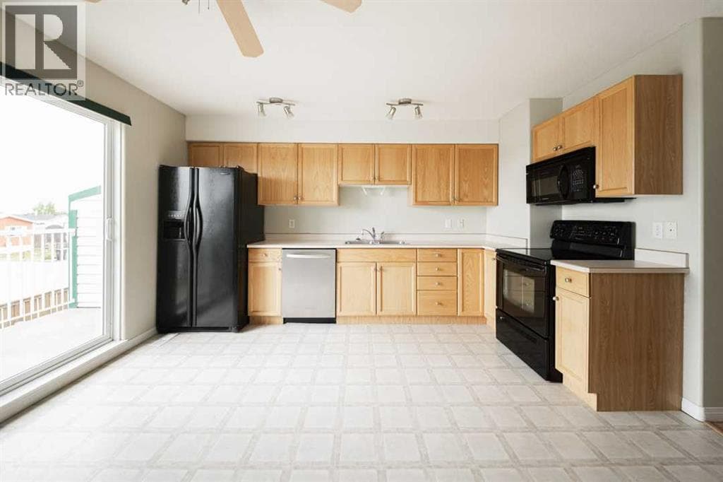 411, 123 Arabian Drive — photo 4