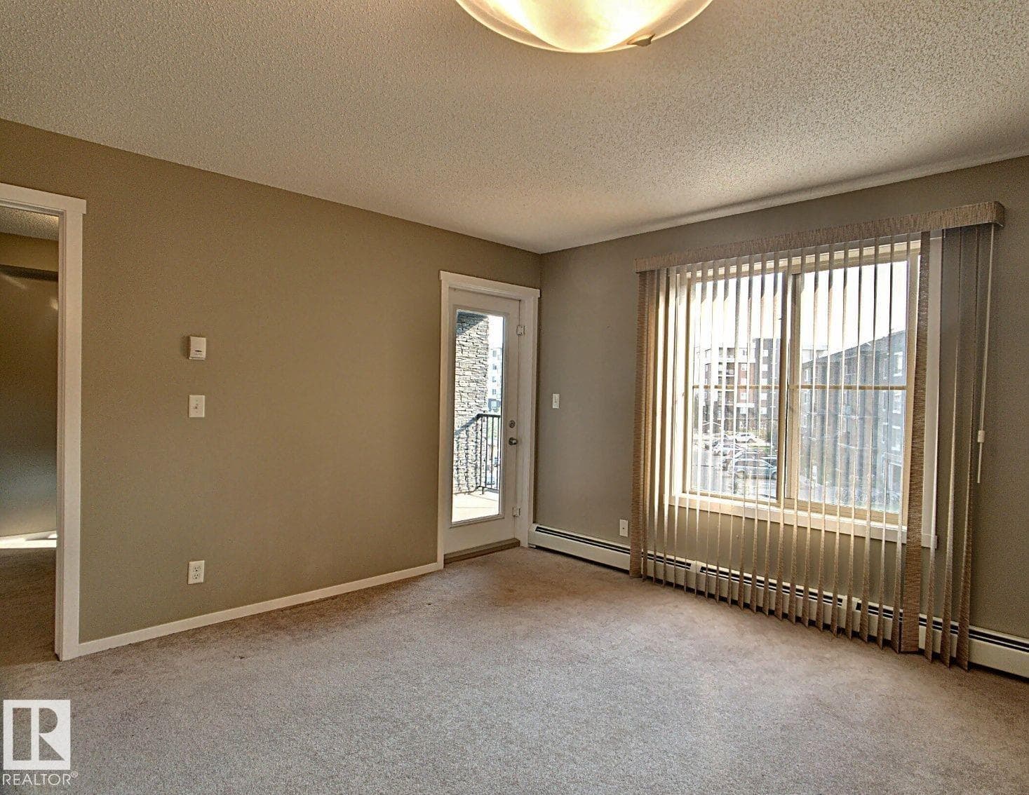 #328 3315 JAMES MOWATT TR SW — photo 3