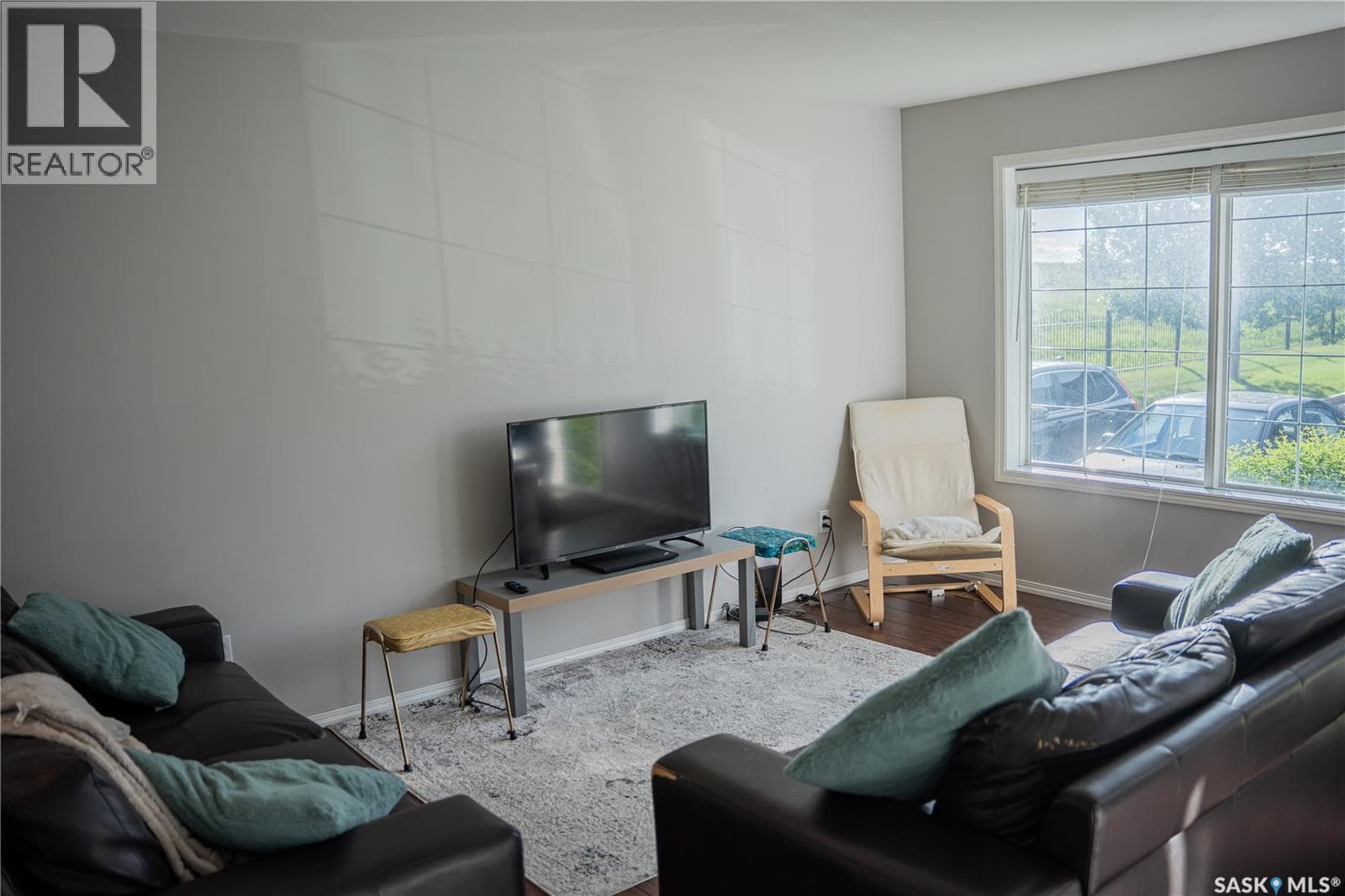 106 663 BECKETT CRESCENT — photo 3