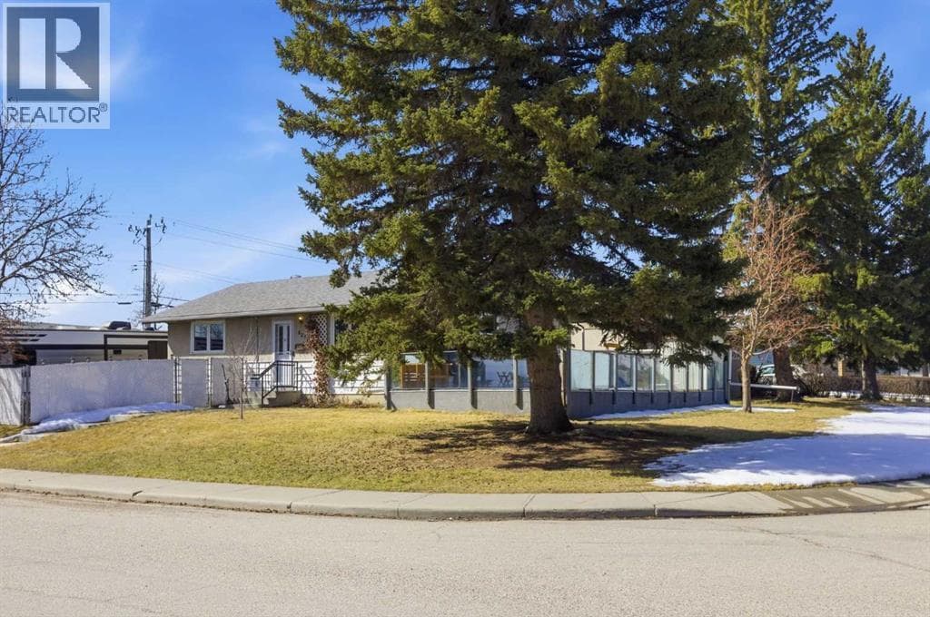 827 Forlee Drive SE — photo 3