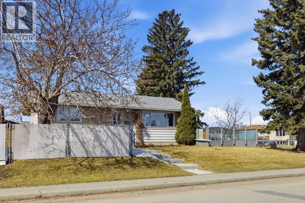 827 Forlee Drive SE — photo 4