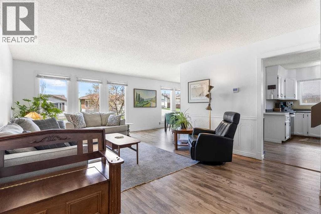 28 Beddington Crescent NE — photo 4