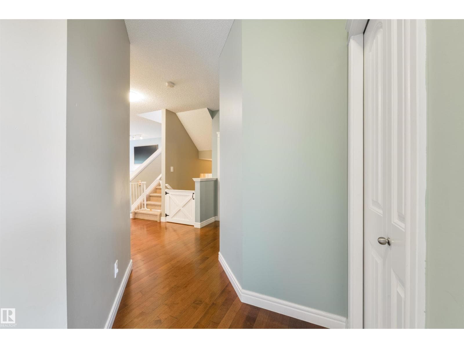 1375 113 ST SW — photo 5