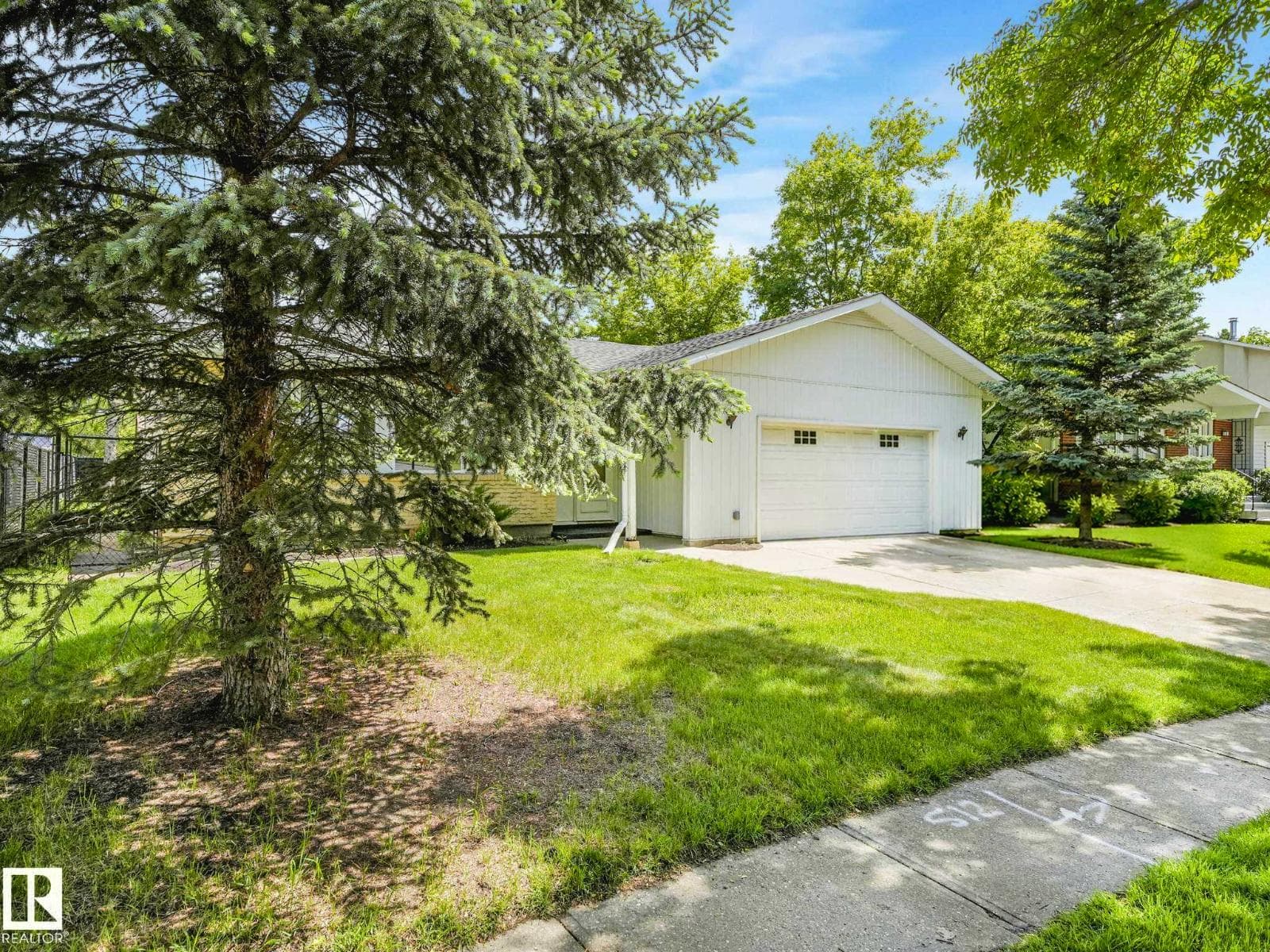 5 AKINS DR — photo 3