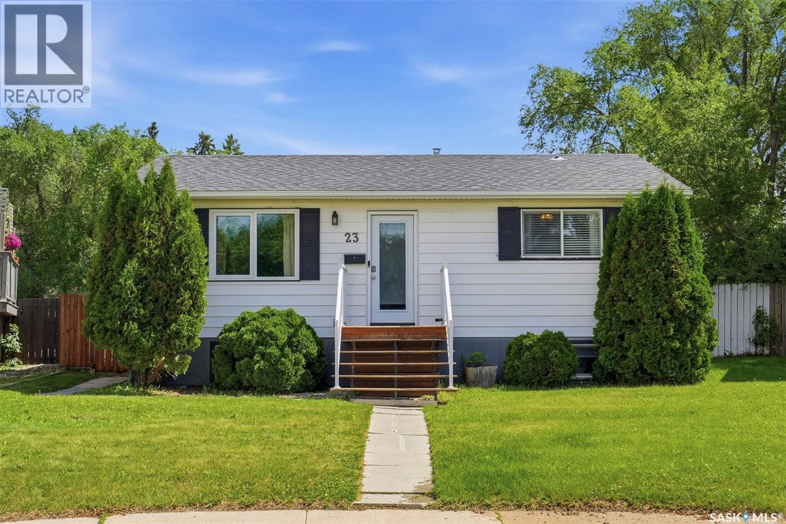 23 Nicholson PLACE