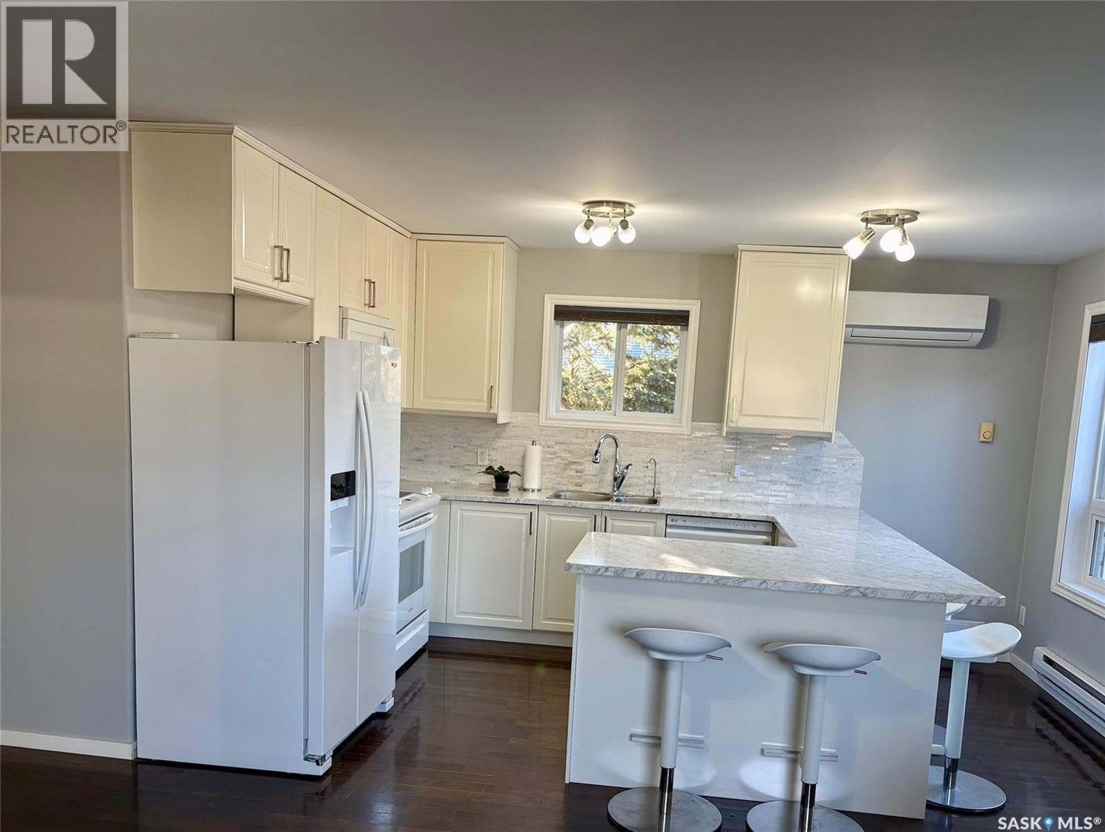 408 Oldroyd DRIVE — photo 5
