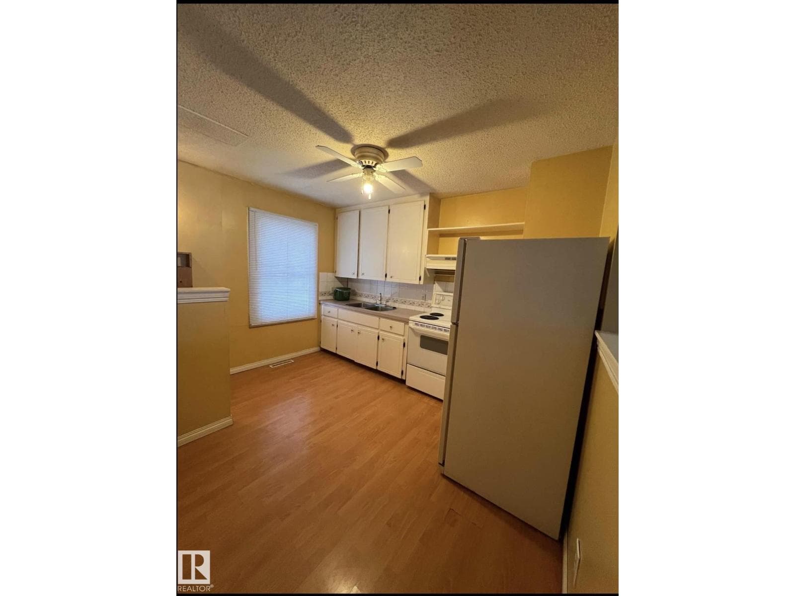 9209 150 ST NW — photo 5