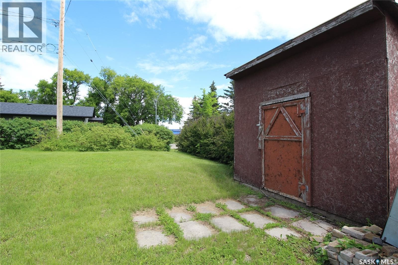 610 Broadway AVENUE — photo 3