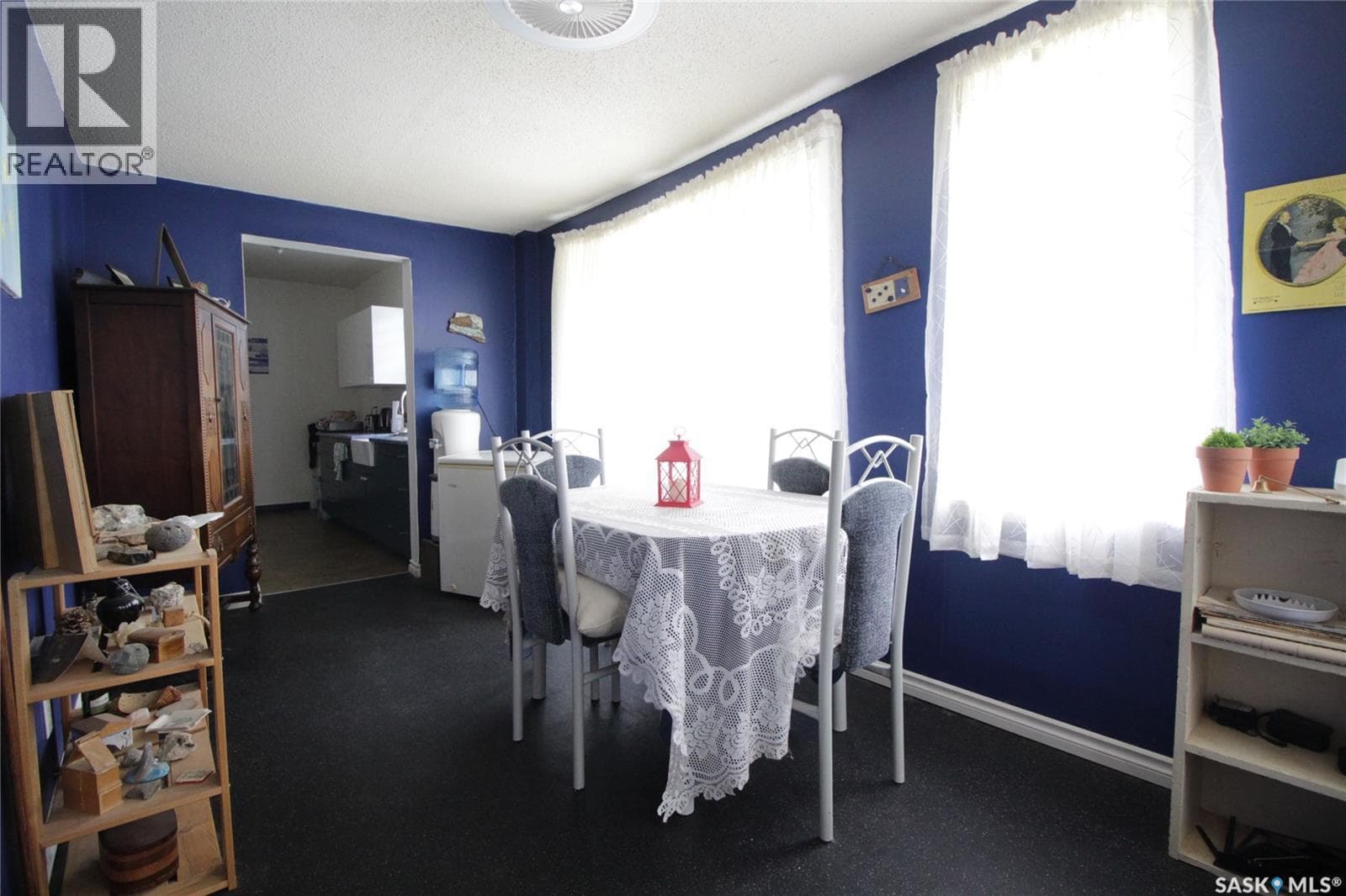 610 Broadway AVENUE — photo 5